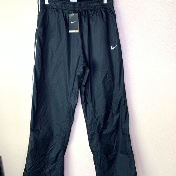 Nike Pants - Nike Storm fit black pants NWT Size L
